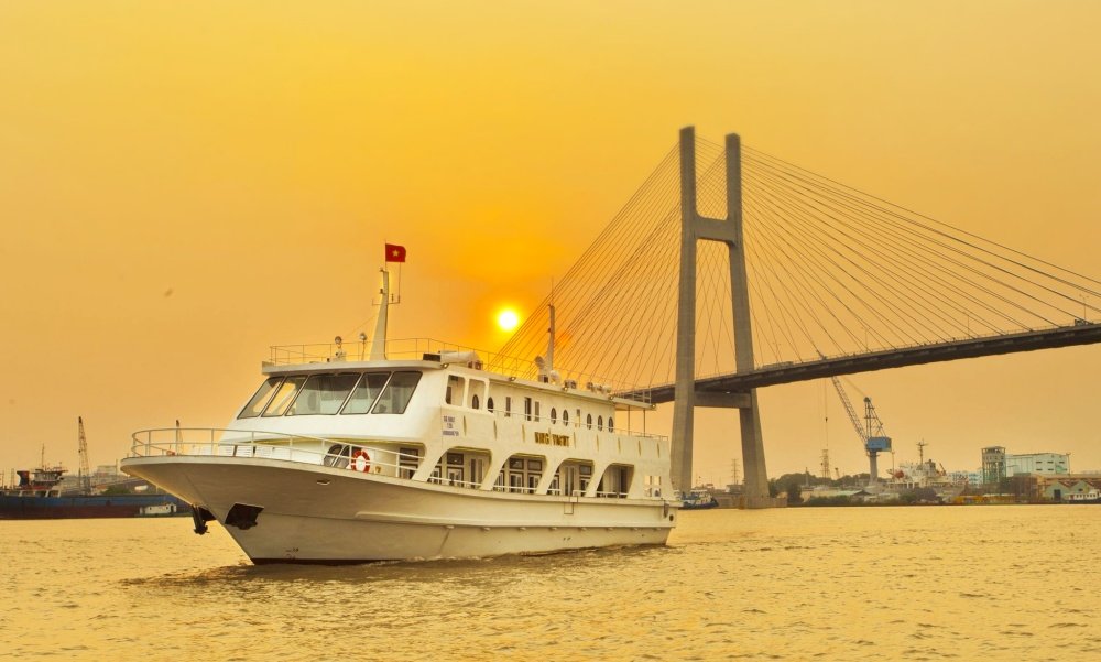 Du Thuyền King Yacht | Tour Du Lịch TP. Hồ Chí Minh, 700000 Hoàng Hôn | Greenmilestravel.com du-thuyen-king-yacht-tour-du-lich-tp-ho-chi-minh-700000-hoang-hon