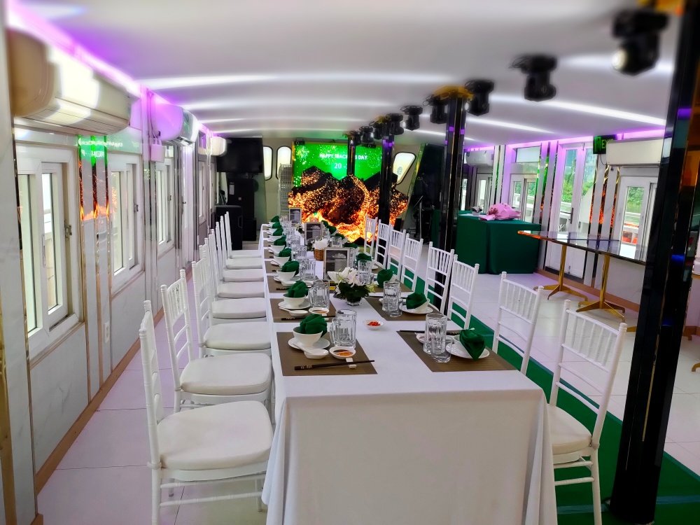 Du Thuyền King Yacht | Tour Du Lịch TP. Hồ Chí Minh, 700000 Nội Thất | Greenmilestravel.com du-thuyen-king-yacht-tour-du-lich-tp-ho-chi-minh-700000-noi-that