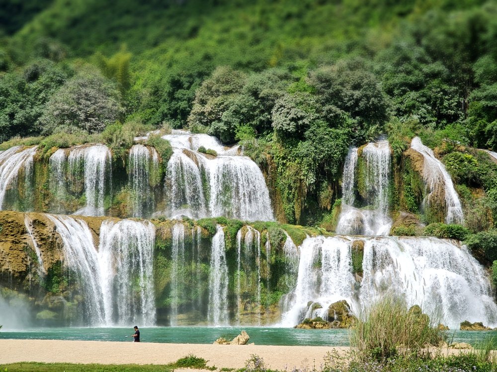 Tour du lịch vòng cung Đông Bắc 5 ngày 4 đêm | Hà Giang - Cao Bằng - Bắc Cạn Hồ Ba Bể | Greenmilestravel.com ho-ba-be