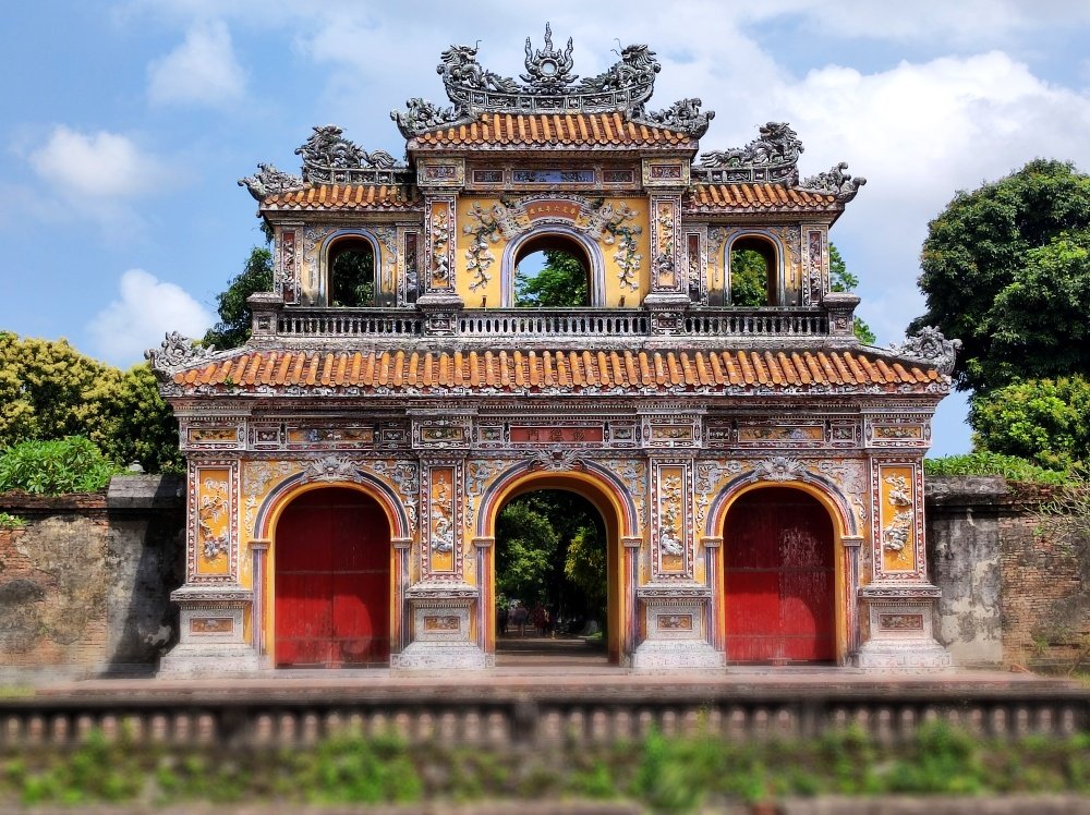 Classic Vietnam 10 Day Trip | Ho Chi Minh City 700000 | Hanoi 100000 Hue Historic Citadel | Greenmilestravel.com classic-vietnam-10-day-trip-ho-chi-minh-city-700000-hanoi-100000-hue-historic-citadel