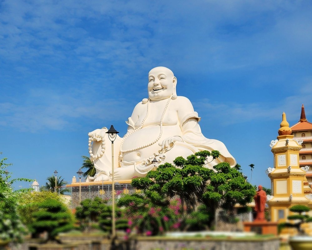 Mekong River Delta Day Trip | Ho Chi Minh City 700000 | Vietnam Vinh Trang Pagoda | Greenmilestravel.com mekong-river-delta-day-trip-ho-chi-minh-city-700000-vietnam-vinh-trang-pagoda